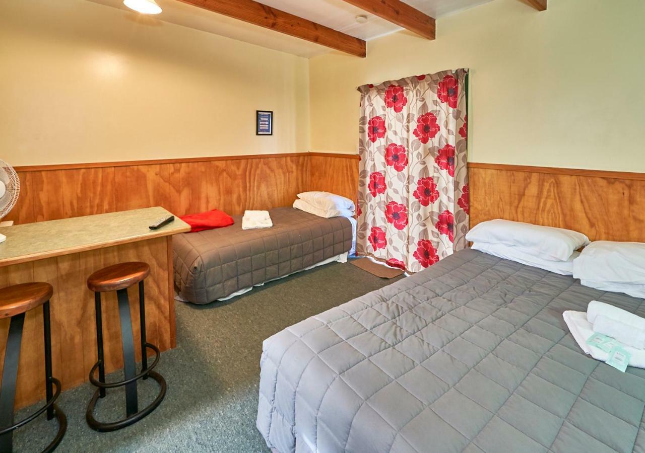 New Central Hotel Woodville Extérieur photo